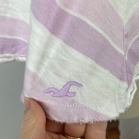 Hollister Lavender & Pink Striped Strappy Crop Tank Top - Size Medium - Picture 3 of 12